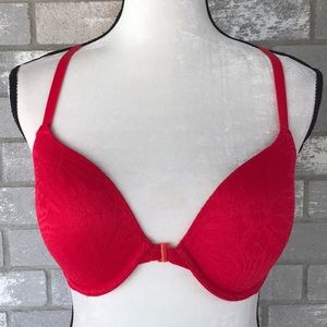 Pink by VS lightly lined bra size 32 DD